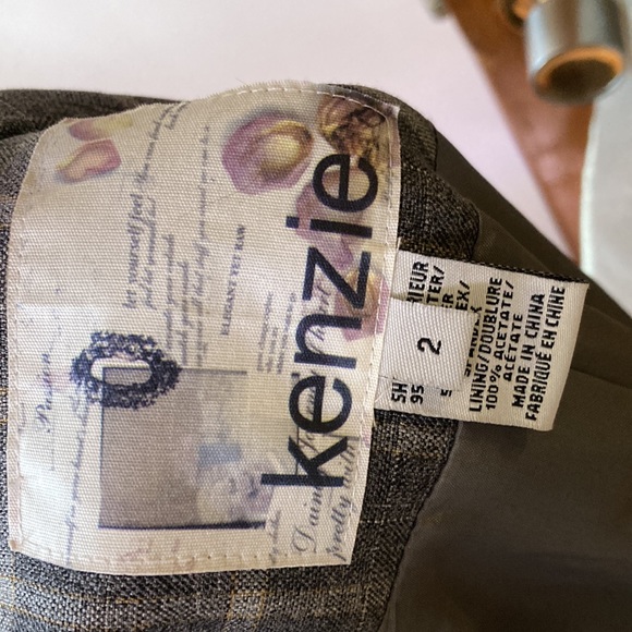 Kensie suit - Picture 3 of 6